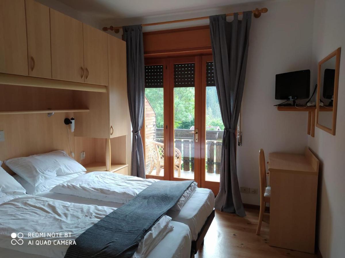 Sporting Hotel Club Pelos Bagian luar foto
