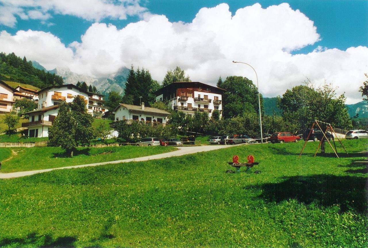 Sporting Hotel Club Pelos Bagian luar foto